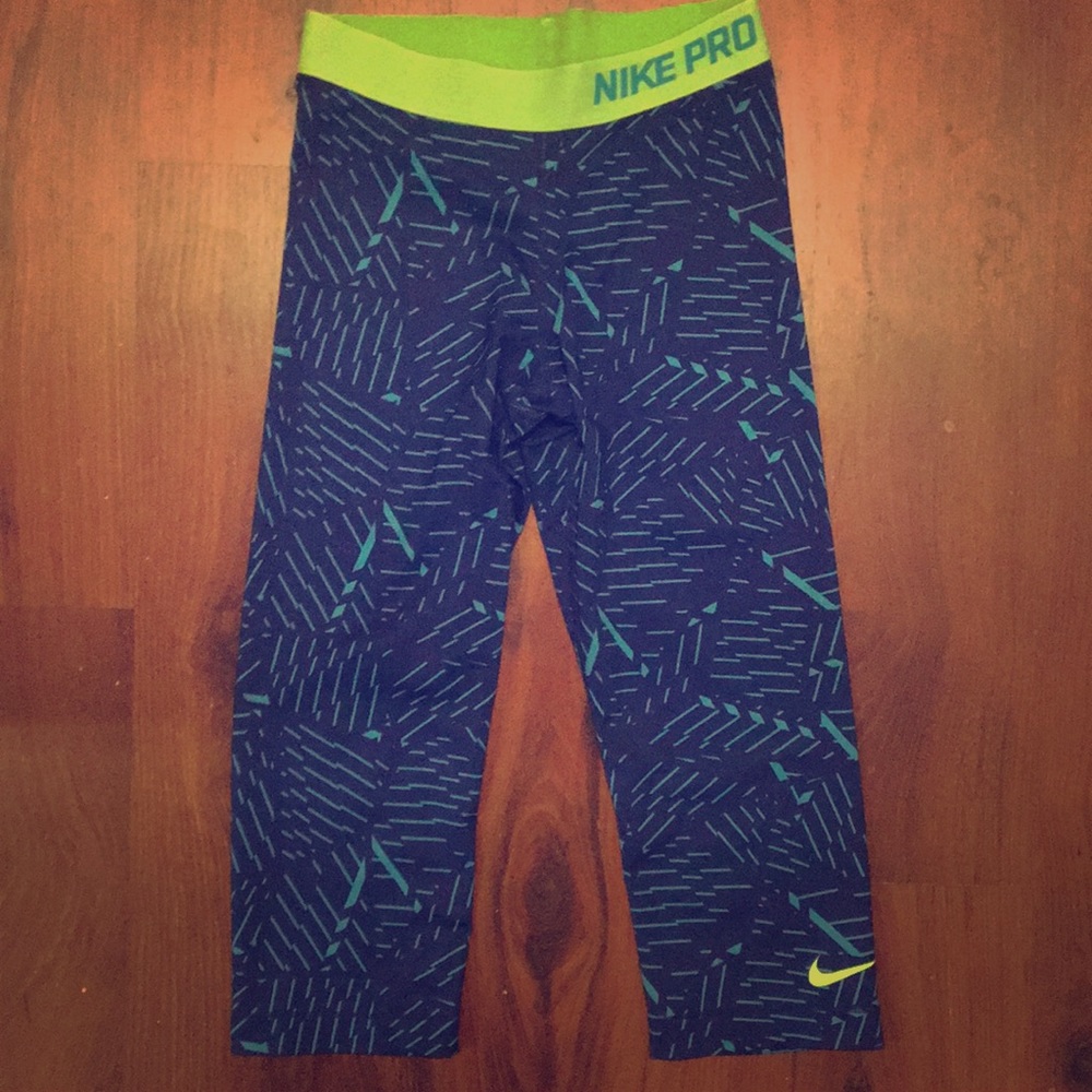 Nike Pro workout pants/leggings